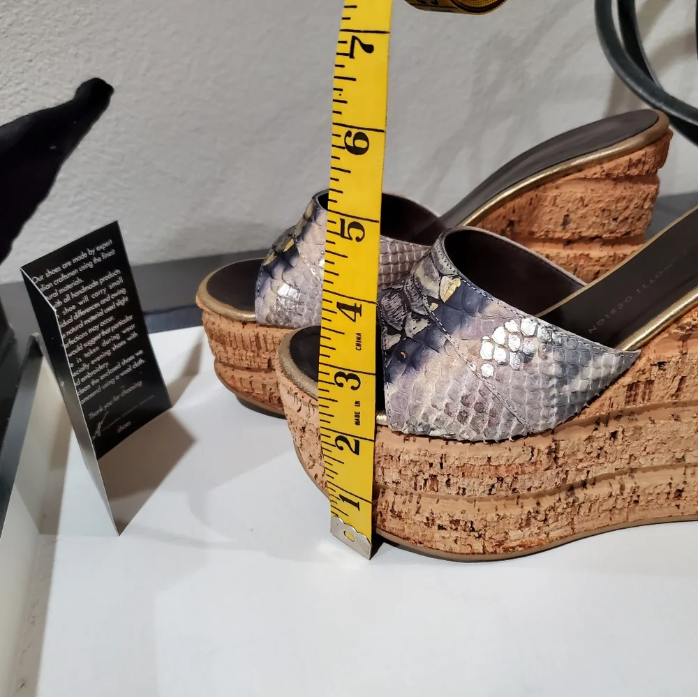 GIUSEPPE ZANOTTI Cream and Grey Python cork wedges 36. (Fits Like 36.5) - Picture 5 of 16
